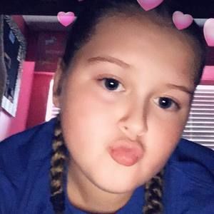 Meet your Posher, Savannah